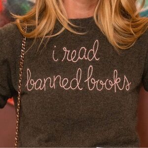 lingua franca "i read banned books" Crewneck Cashmere